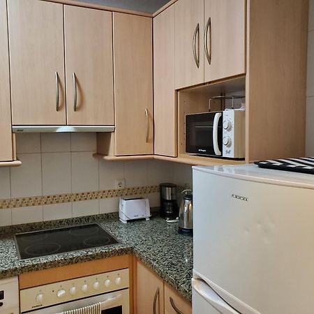 Apartamento Con Parking Gratis En El Centro De Malaga Apartman Kültér fotó