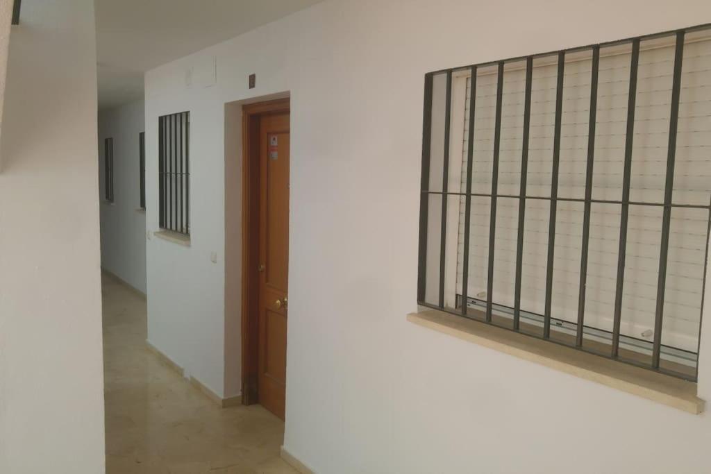 Apartamento Con Parking Gratis En El Centro De Malaga Apartman Kültér fotó