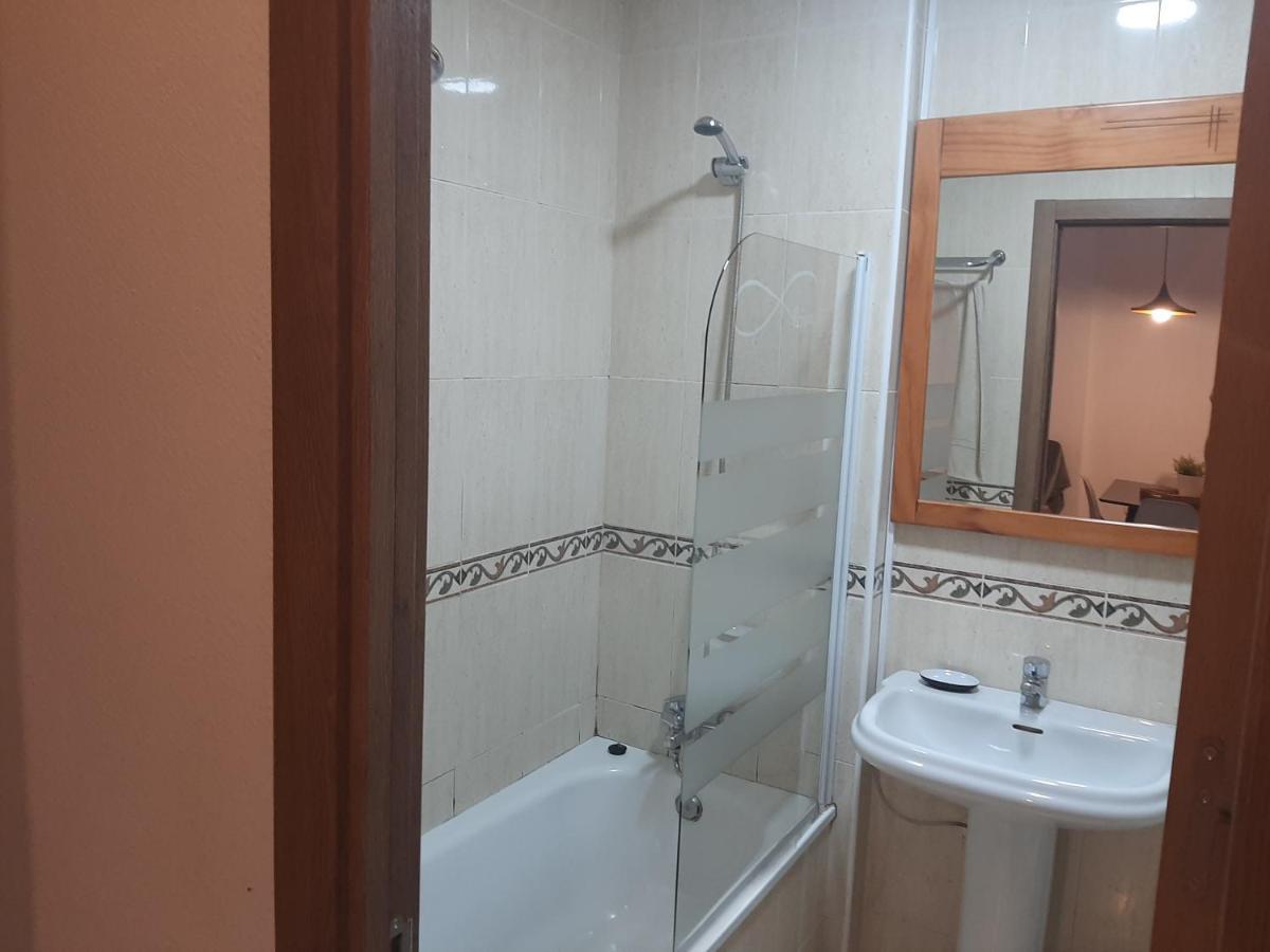 Apartamento Con Parking Gratis En El Centro De Malaga Apartman Kültér fotó