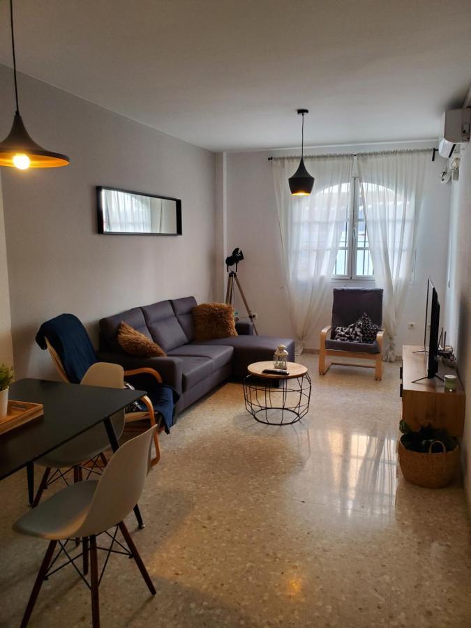 Apartamento Con Parking Gratis En El Centro De Malaga Apartman Kültér fotó