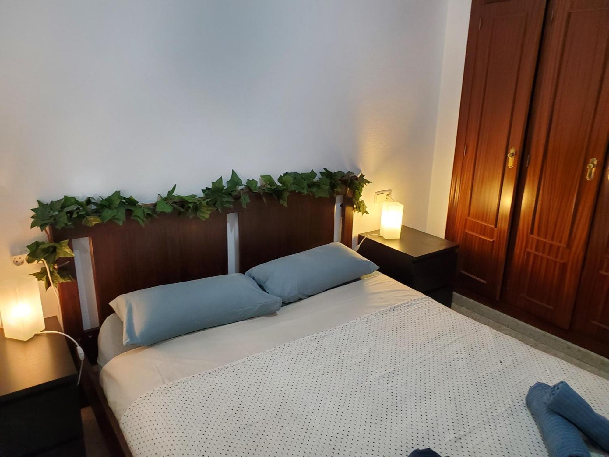 Apartamento Con Parking Gratis En El Centro De Malaga Apartman Kültér fotó