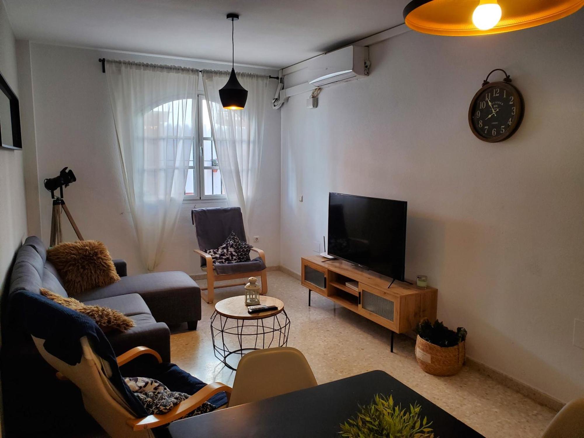Apartamento Con Parking Gratis En El Centro De Malaga Apartman Kültér fotó