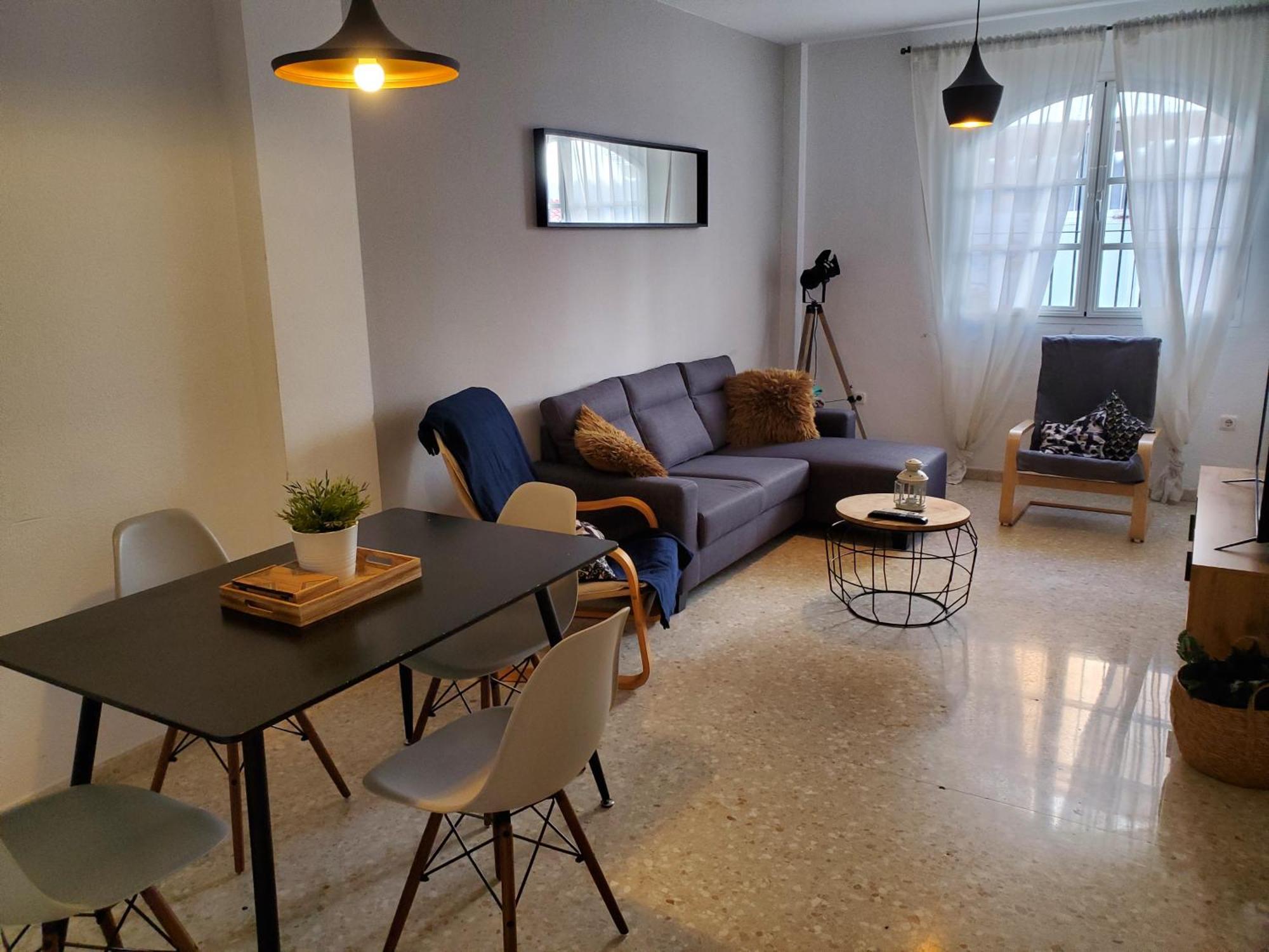 Apartamento Con Parking Gratis En El Centro De Malaga Apartman Kültér fotó